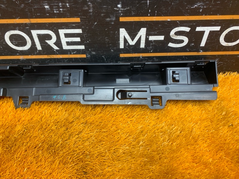 кронштейн порога, 440 рублей, Красноярск