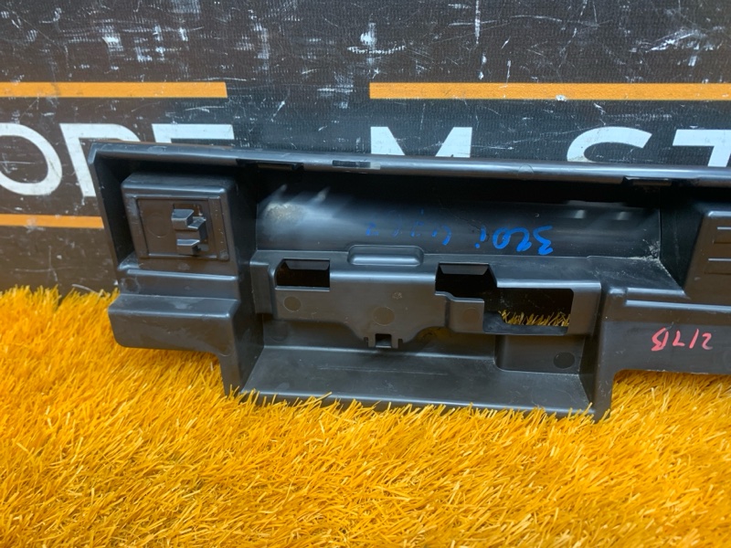 кронштейн порога, 460 рублей, Красноярск