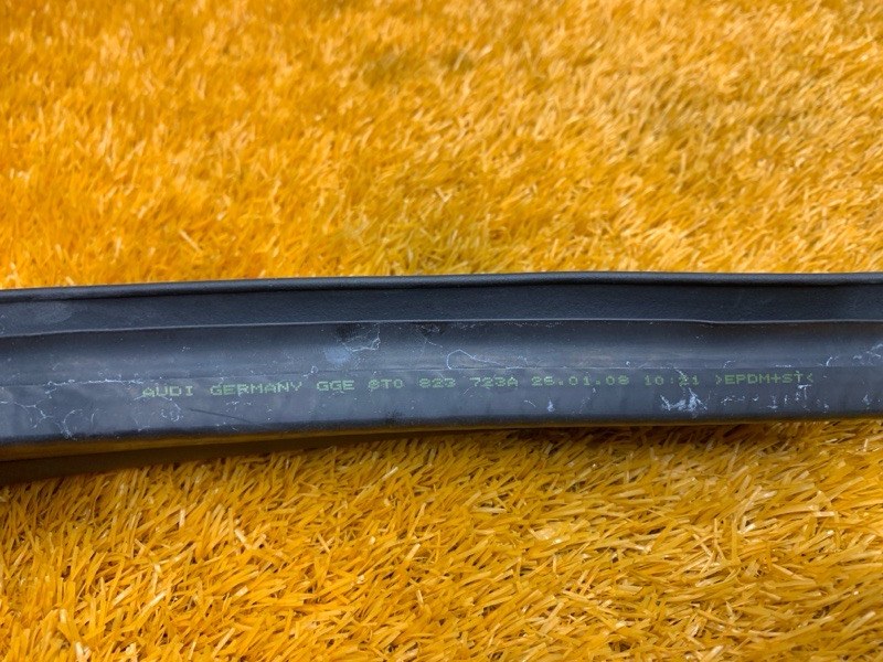 Уплотнитель капота, 450 рублей, Красноярск