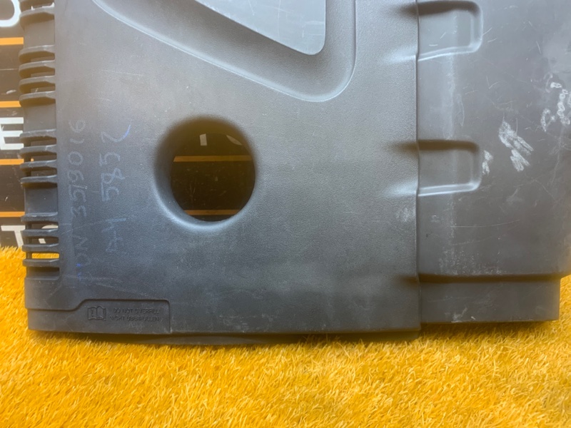 крышка двигателя, 2000 рублей, Красноярск