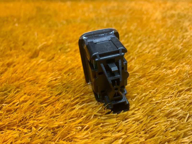 кнопка стеклоподъемника, 300 рублей, Красноярск