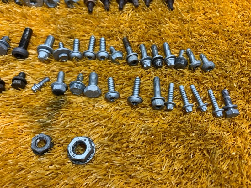 Болты и гайки ДВС, 780 рублей, Красноярск