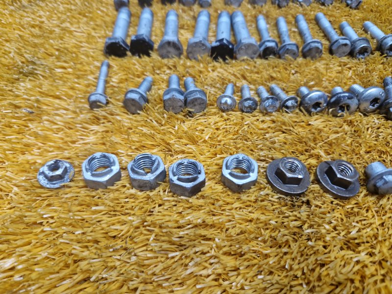 Болты и гайки ДВС, 470 рублей, Красноярск