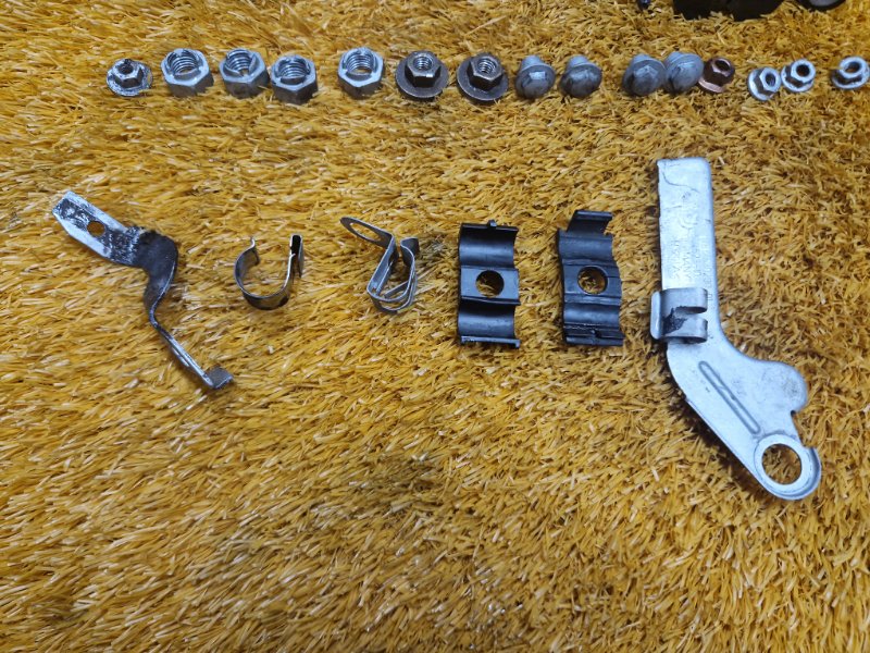 Болты и гайки ДВС, 470 рублей, Красноярск