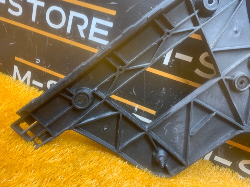 крепление бампера, 920 рублей, Красноярск