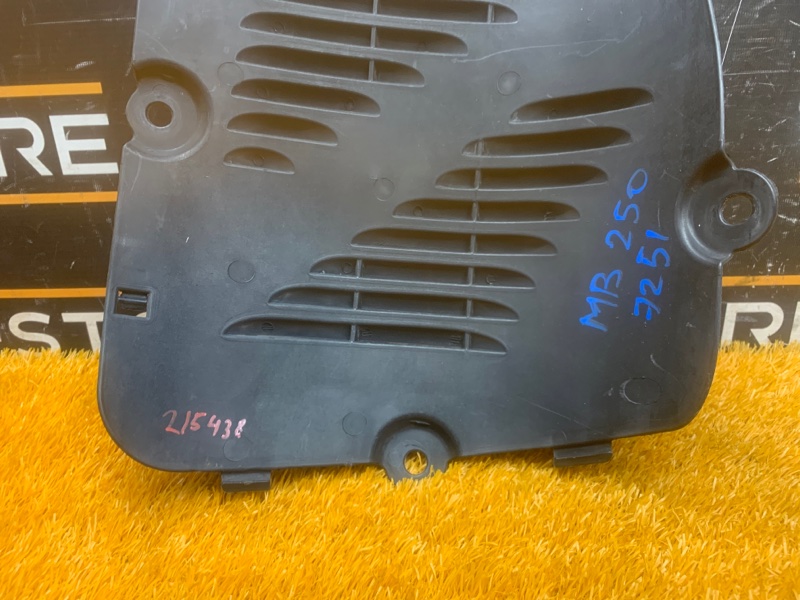 подкрылок, 300 рублей, Красноярск