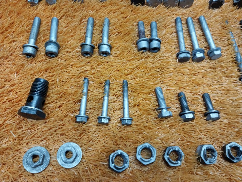 Болты и гайки ДВС, 660 рублей, Красноярск