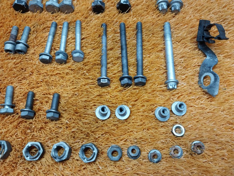 Болты и гайки ДВС, 660 рублей, Красноярск