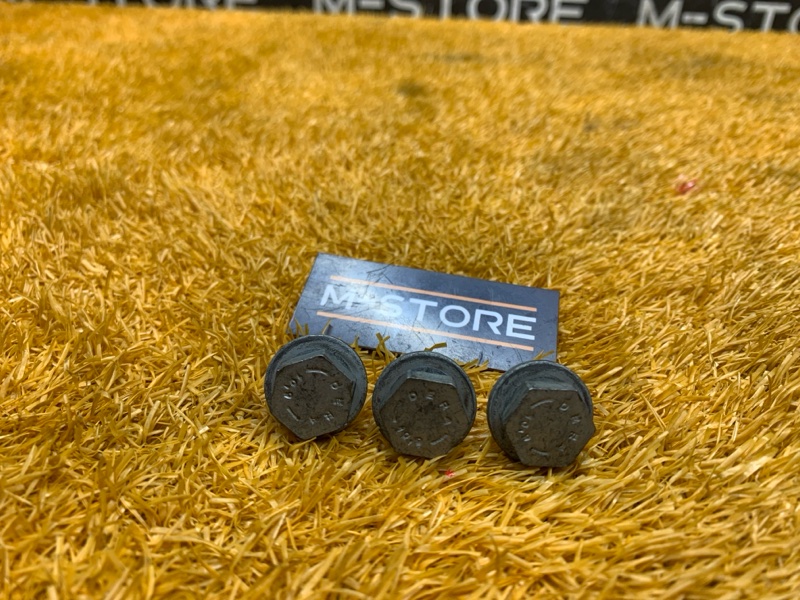 болт гидротрансформатора, 300 рублей, Красноярск