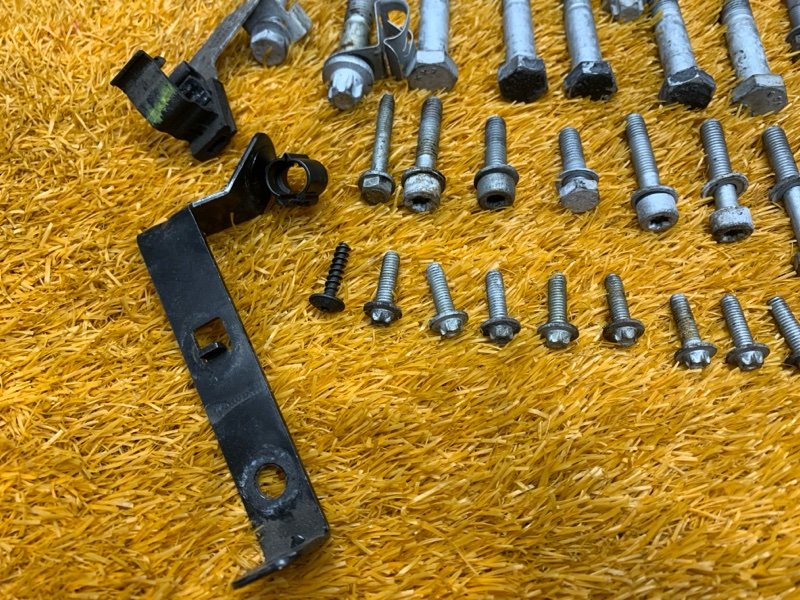 Болты и гайки ДВС, 850 рублей, Красноярск