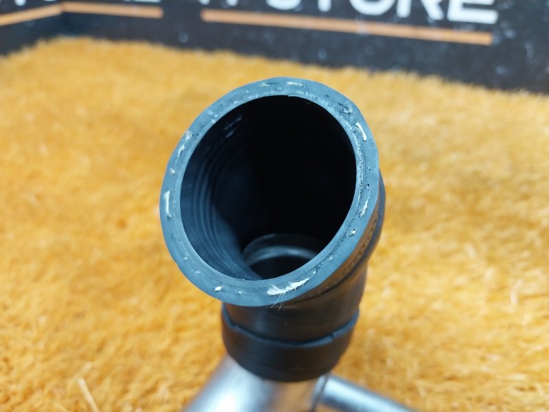 Патрубок системы охлаждения, 200 рублей, Красноярск