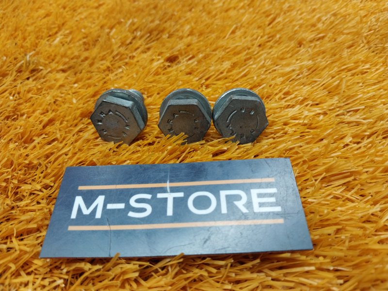 болт гидротрансформатора, 300 рублей, Красноярск