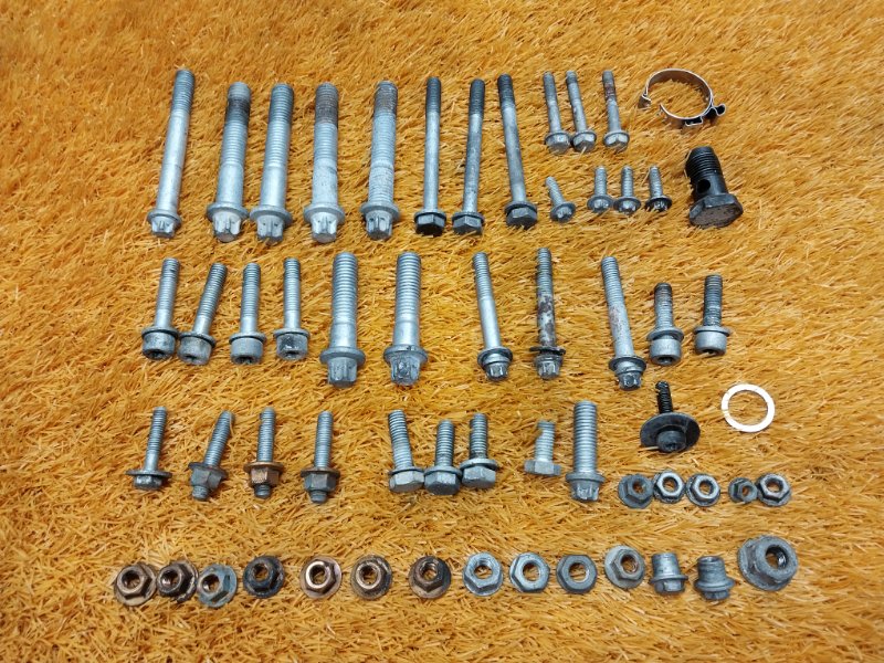 Болты и гайки ДВС, 660 рублей, Красноярск