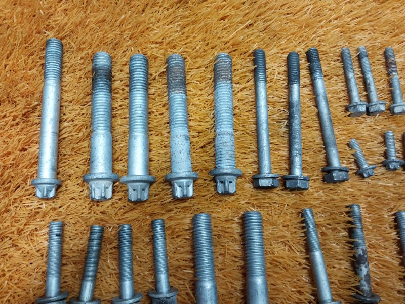 Болты и гайки ДВС, 660 рублей, Красноярск