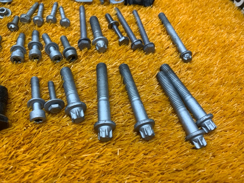 Болты и гайки ДВС, 780 рублей, Красноярск