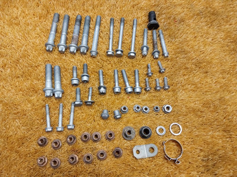 Болты и гайки ДВС, 660 рублей, Красноярск