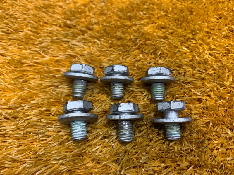 болт гидротрансформатора, 400 рублей, Красноярск