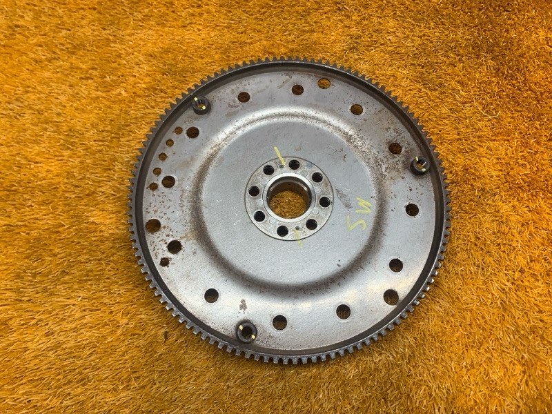 маховик, 980 рублей, Красноярск