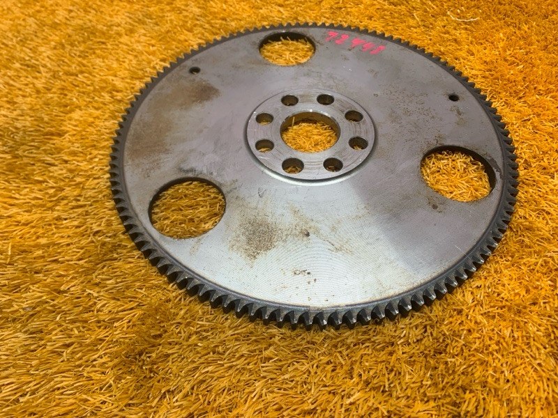 маховик, 670 рублей, Красноярск