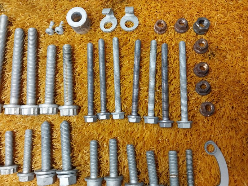 Болты и гайки ДВС, 850 рублей, Красноярск