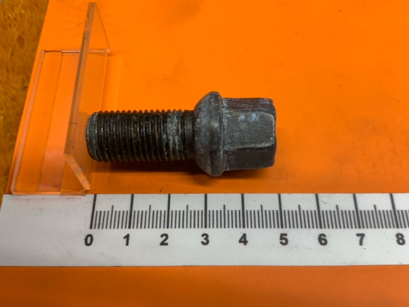 болт колесный, 1470 рублей, Красноярск