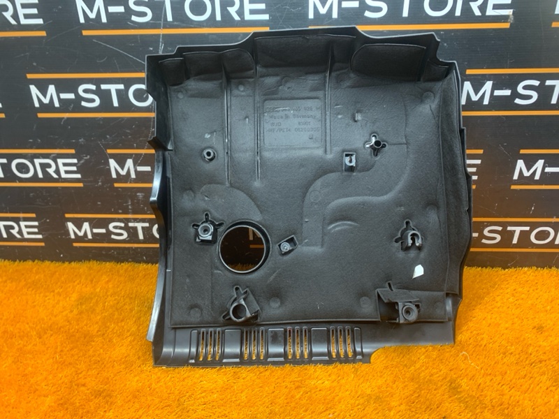 крышка двигателя, 2000 рублей, Красноярск