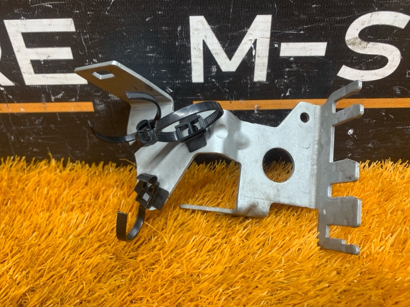 Кронштейн проводки, 300 рублей, Красноярск