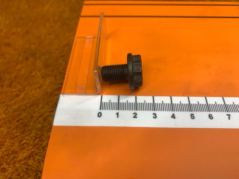 болт гидротрансформатора, 300 рублей, Красноярск