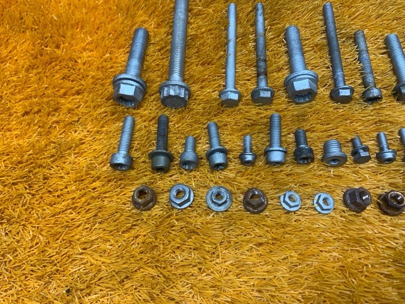 Болты и гайки ДВС, 850 рублей, Красноярск