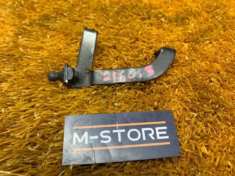 Кронштейн крышки двигателя, 290 рублей, Красноярск