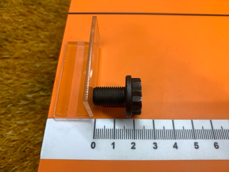 болт гидротрансформатора, 300 рублей, Красноярск