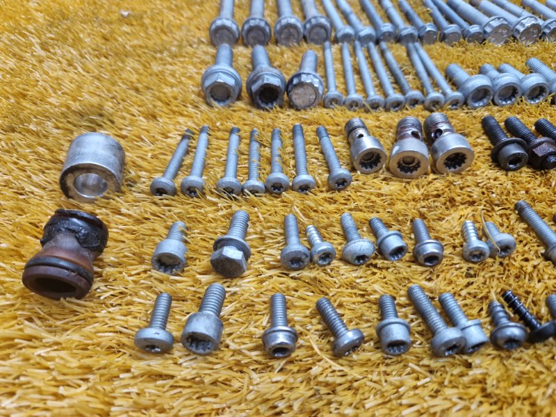 Болты и гайки ДВС, 850 рублей, Красноярск