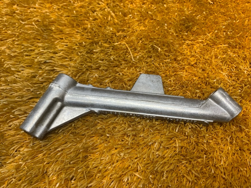 Кронштейн впускного коллектора, 300 рублей, Красноярск