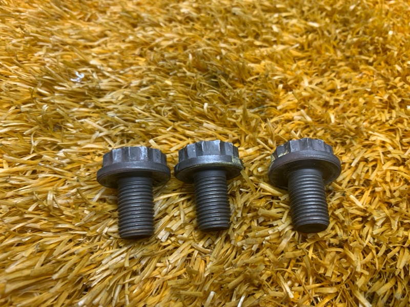 болт гидротрансформатора, 300 рублей, Красноярск