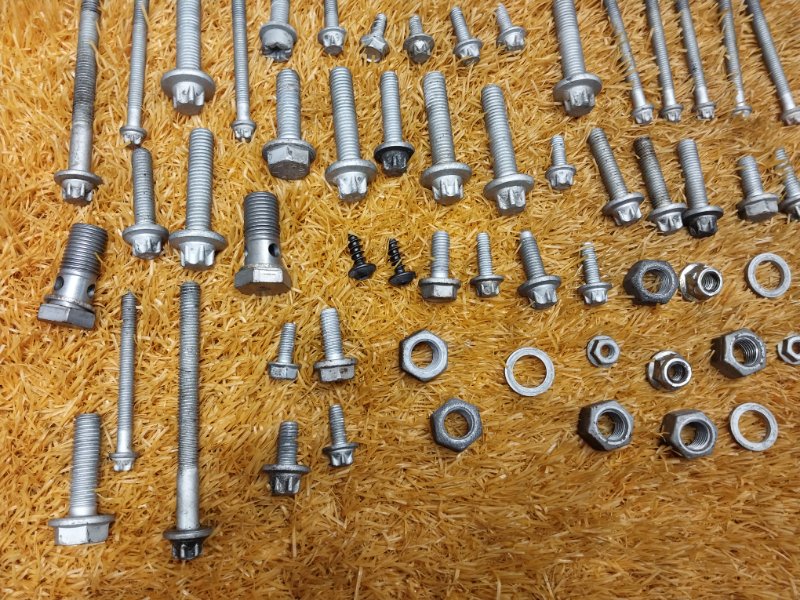 Болты и гайки ДВС, 850 рублей, Красноярск