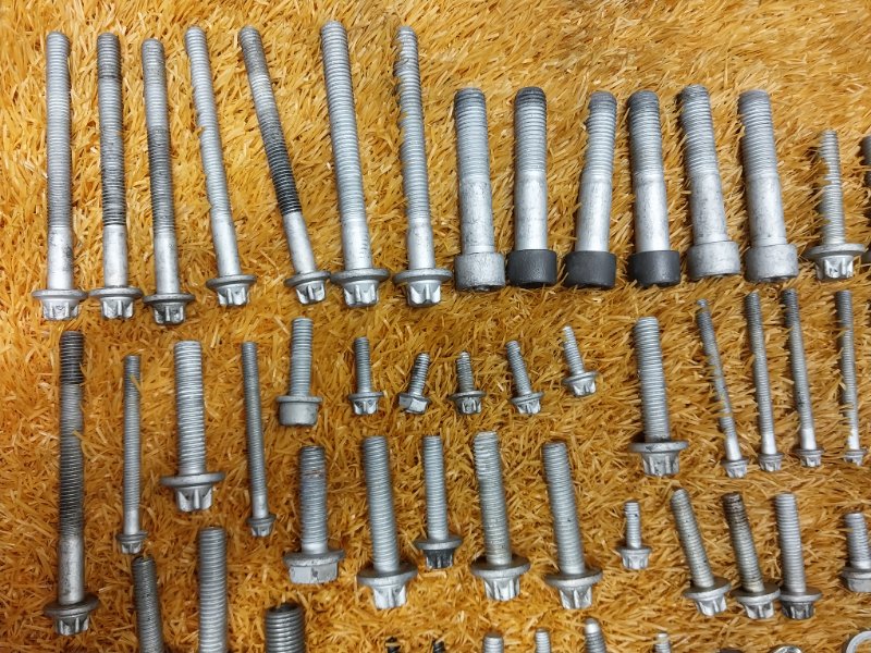 Болты и гайки ДВС, 850 рублей, Красноярск