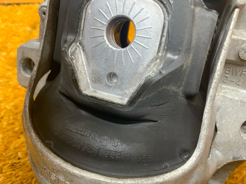 подушка двигателя, 2910 рублей, Красноярск