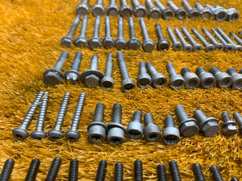 Болты и гайки ДВС, 850 рублей, Красноярск