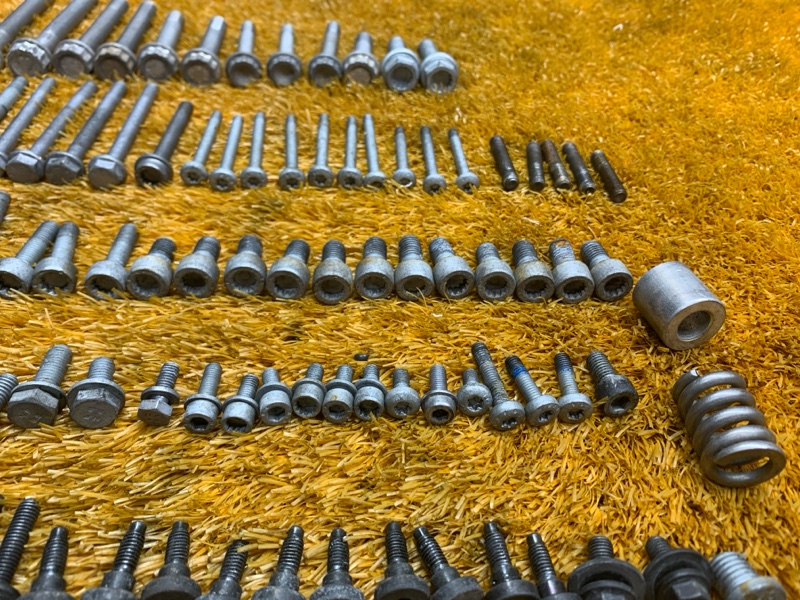 Болты и гайки ДВС, 850 рублей, Красноярск