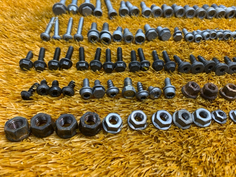 Болты и гайки ДВС, 850 рублей, Красноярск