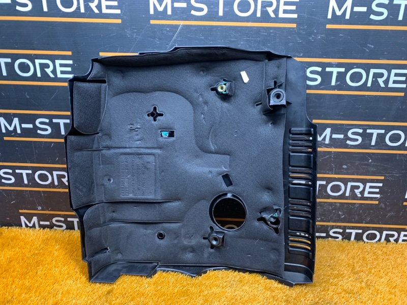 крышка двигателя, 2000 рублей, Красноярск