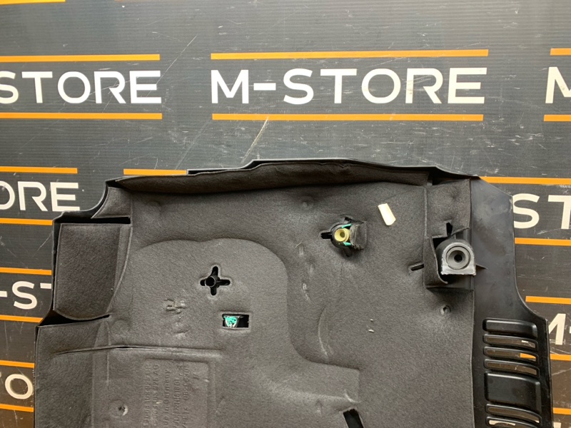 крышка двигателя, 2000 рублей, Красноярск