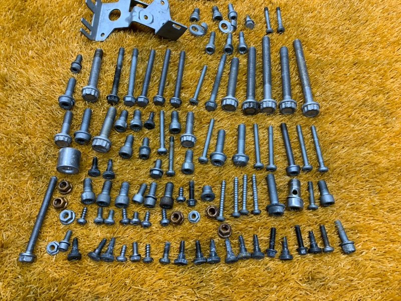 Болты и гайки ДВС, 850 рублей, Красноярск