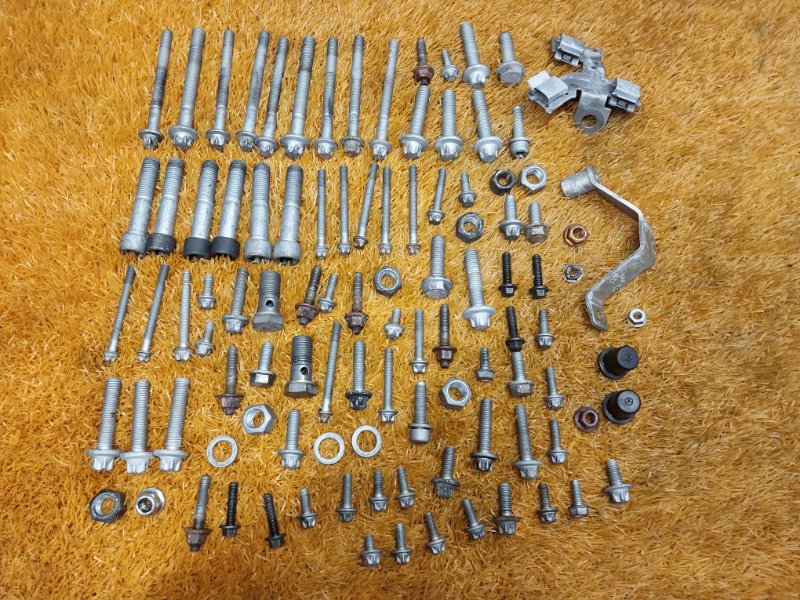 Болты и гайки ДВС, 850 рублей, Красноярск