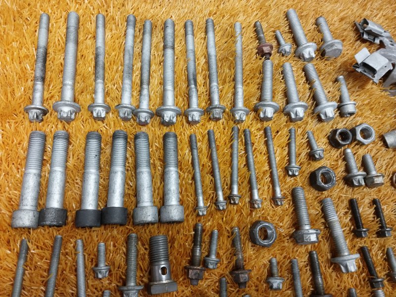 Болты и гайки ДВС, 850 рублей, Красноярск