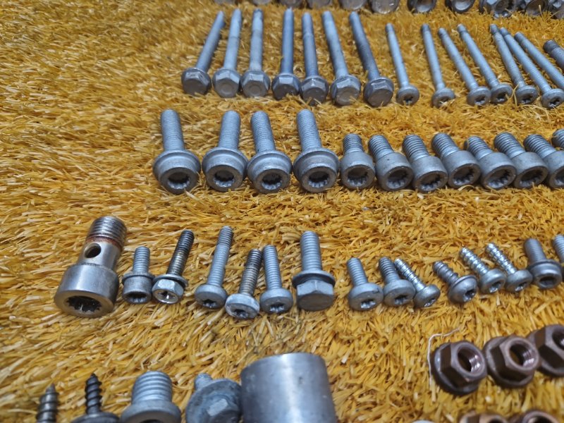 Болты и гайки ДВС, 850 рублей, Красноярск