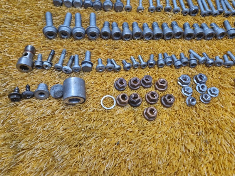 Болты и гайки ДВС, 850 рублей, Красноярск