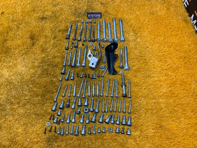 Болты и гайки ДВС, 850 рублей, Красноярск