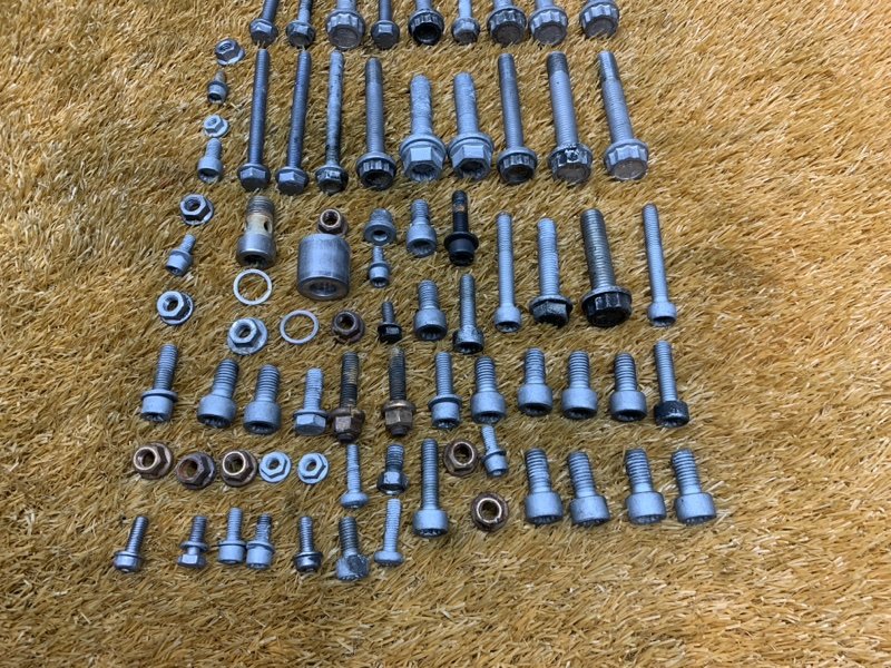 Болты и гайки ДВС, 850 рублей, Красноярск