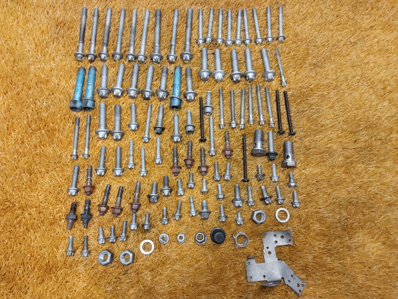 Болты и гайки ДВС, 850 рублей, Красноярск